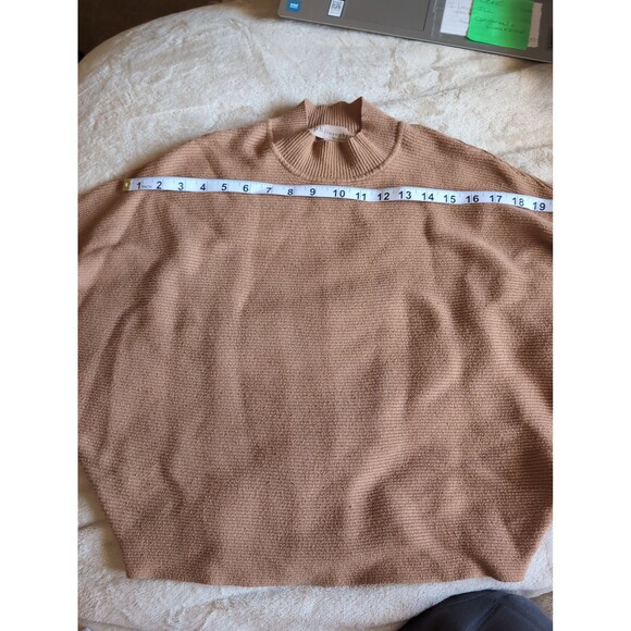 Philosophy turtle neck tan colored size large - Picture 4 of 5